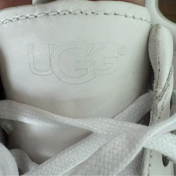 NEW UGG White Leather Lace Up Sneakers